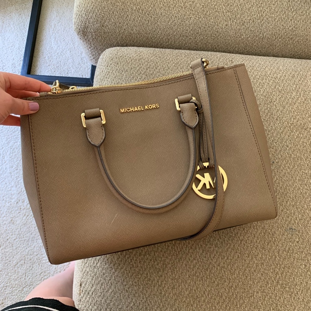 Michael kors purse